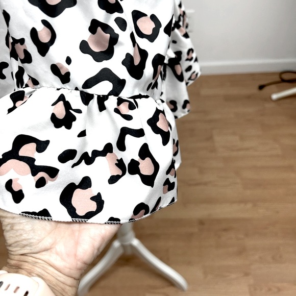 NWT. Boutique Leopard Print Sleeveless Blouse Size Medium - Picture 4 of 5